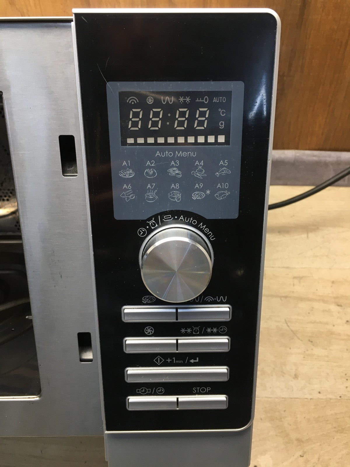 SHARP R843INW Mikrowelle 25 L, 900 W, I38994