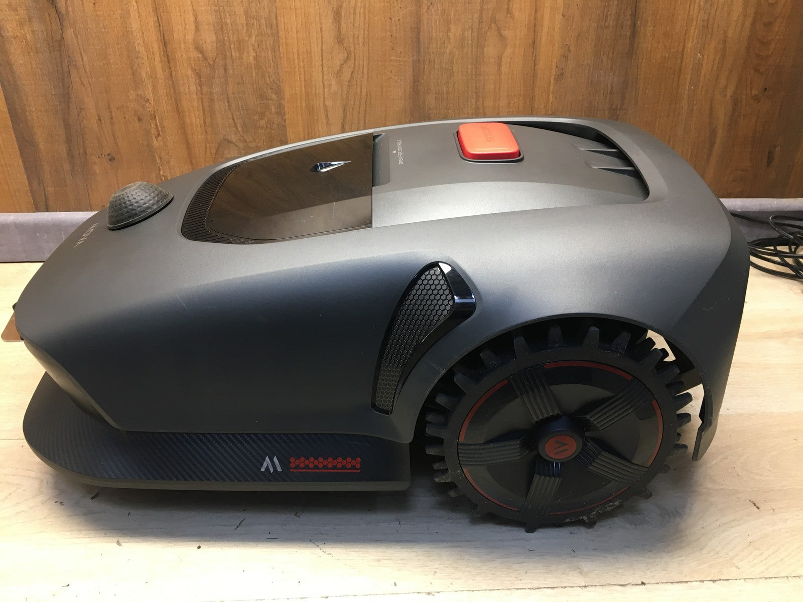 Dreame Mova 1000 Mähroboter (MLLM4110) bis 1.000 m² 3D-LiDAR kabellos, I37492