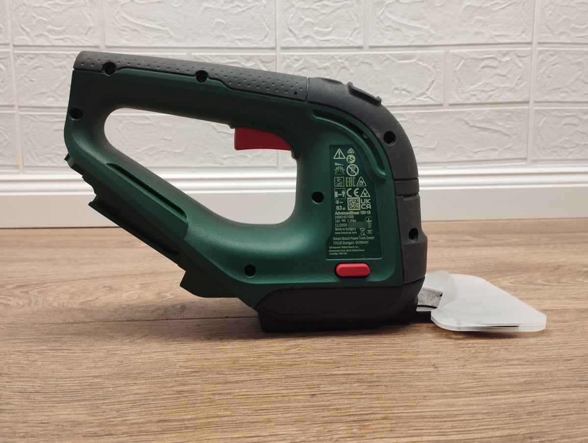 Bosch AdvancedShear 18V-10 Akku Gras- Strauchschere Set inkl. Akku 3 600 H57 000