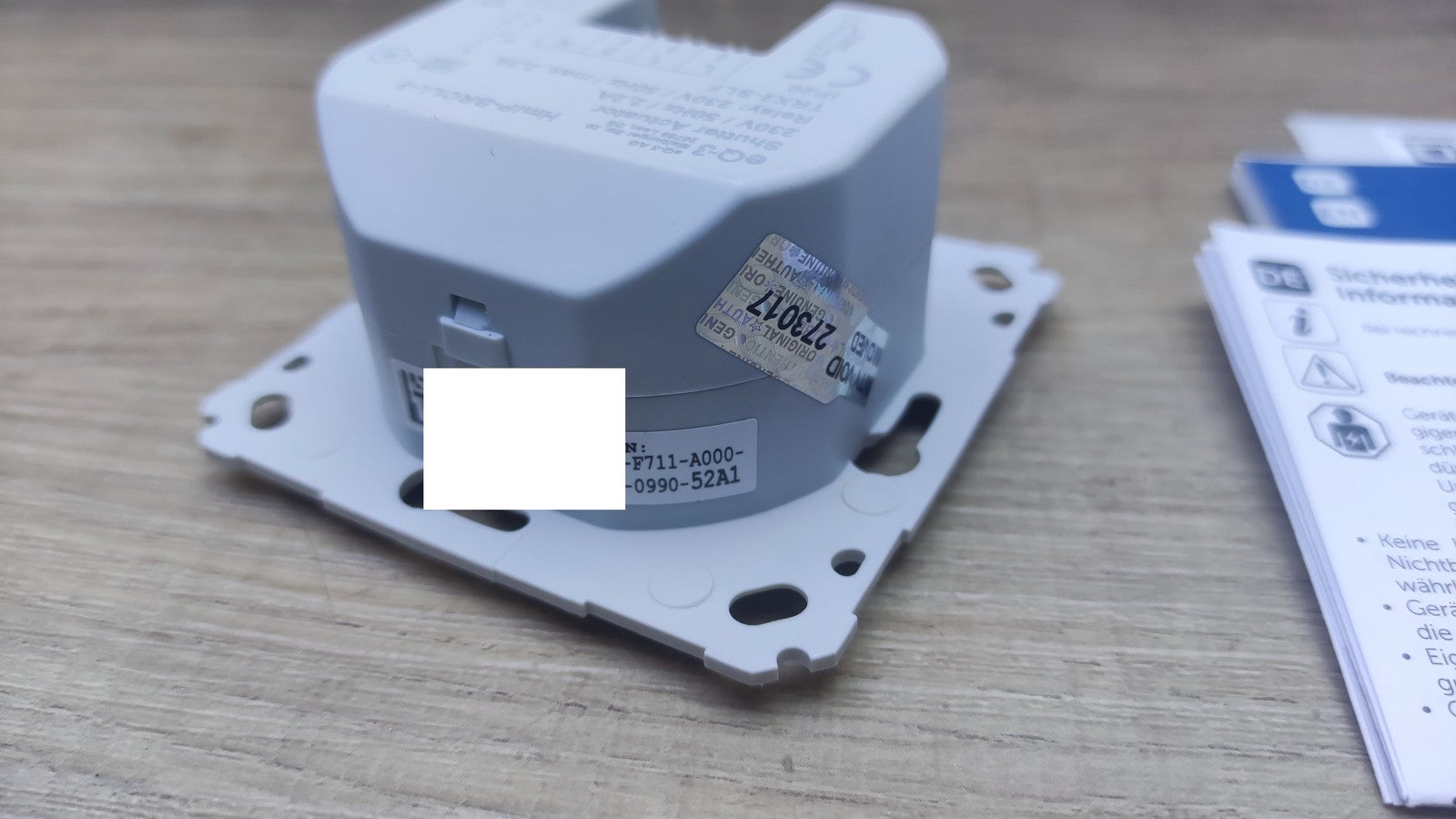 Homematic IP Rollladenaktor für Markenschalter HmIP-BROLL-2 151322A0, I37576