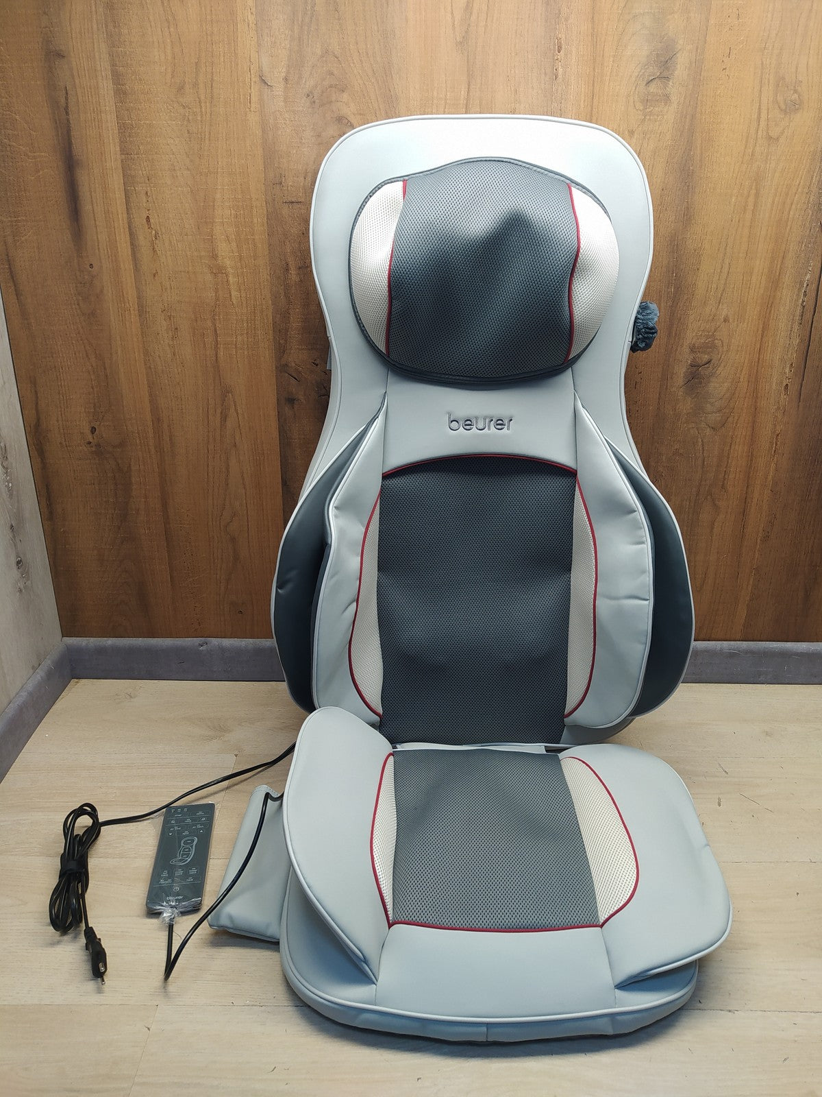 Beurer MG 320 Massagesitzauflage, für Rücken, Nacken, Oberschenkel, I36694