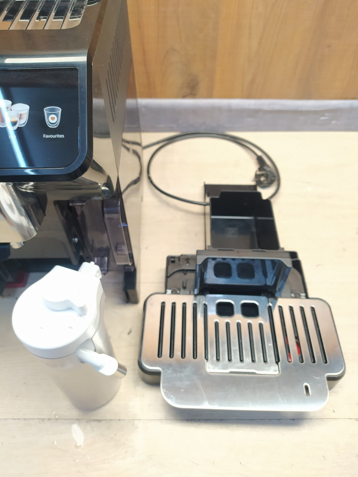 De’Longhi ECAM452.67 Eletta Explore Perfetto Kaffeevollautomat I36929