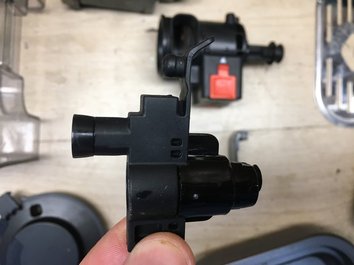 ZACHVO CM9002I-GS Kaffeevollautomat mit Milchbehälter, 20 Bar, I35992