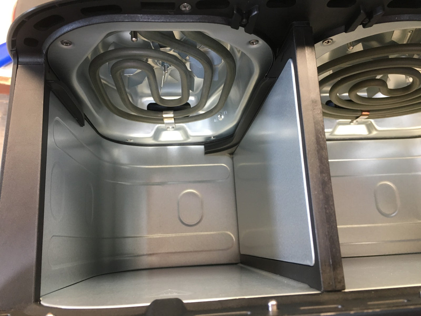 Philips Heißluftfritteuse NA350/00, 9L, 2 Körbe, I39257