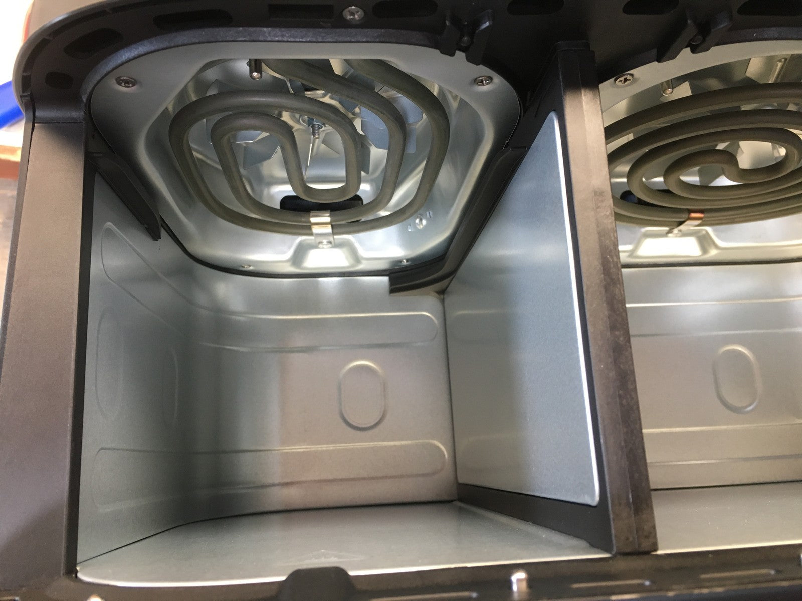 Philips Heißluftfritteuse NA350/00, 9L, 2 Körbe, I39257