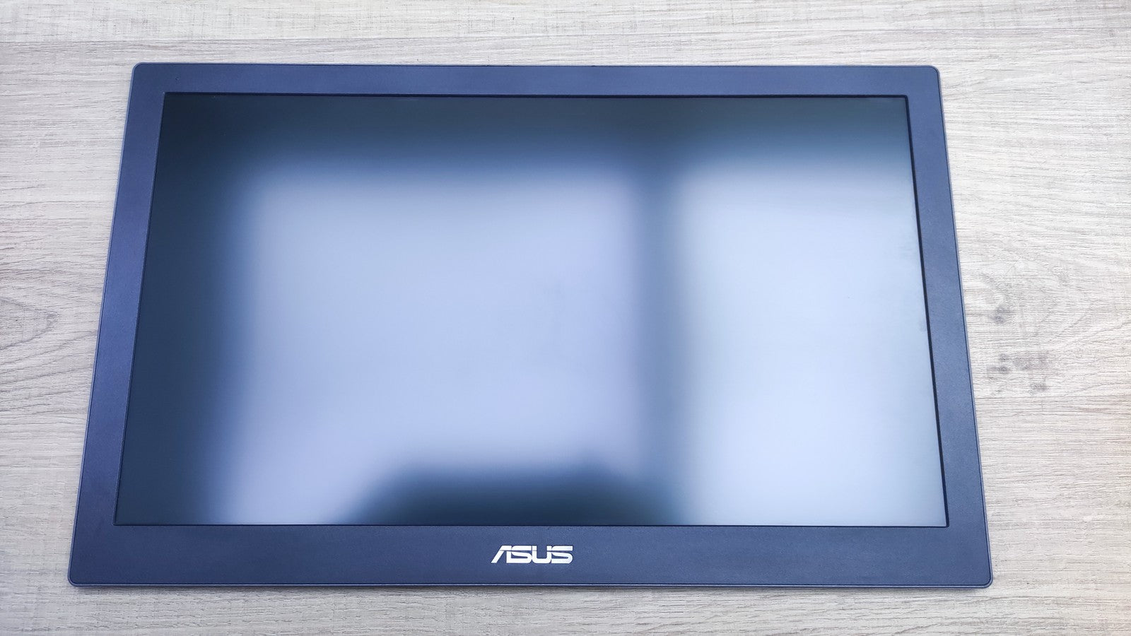 Asus MB168B Portable USB-Monitor 15,6" HD 1360x768 USB 60Hz schwarz
