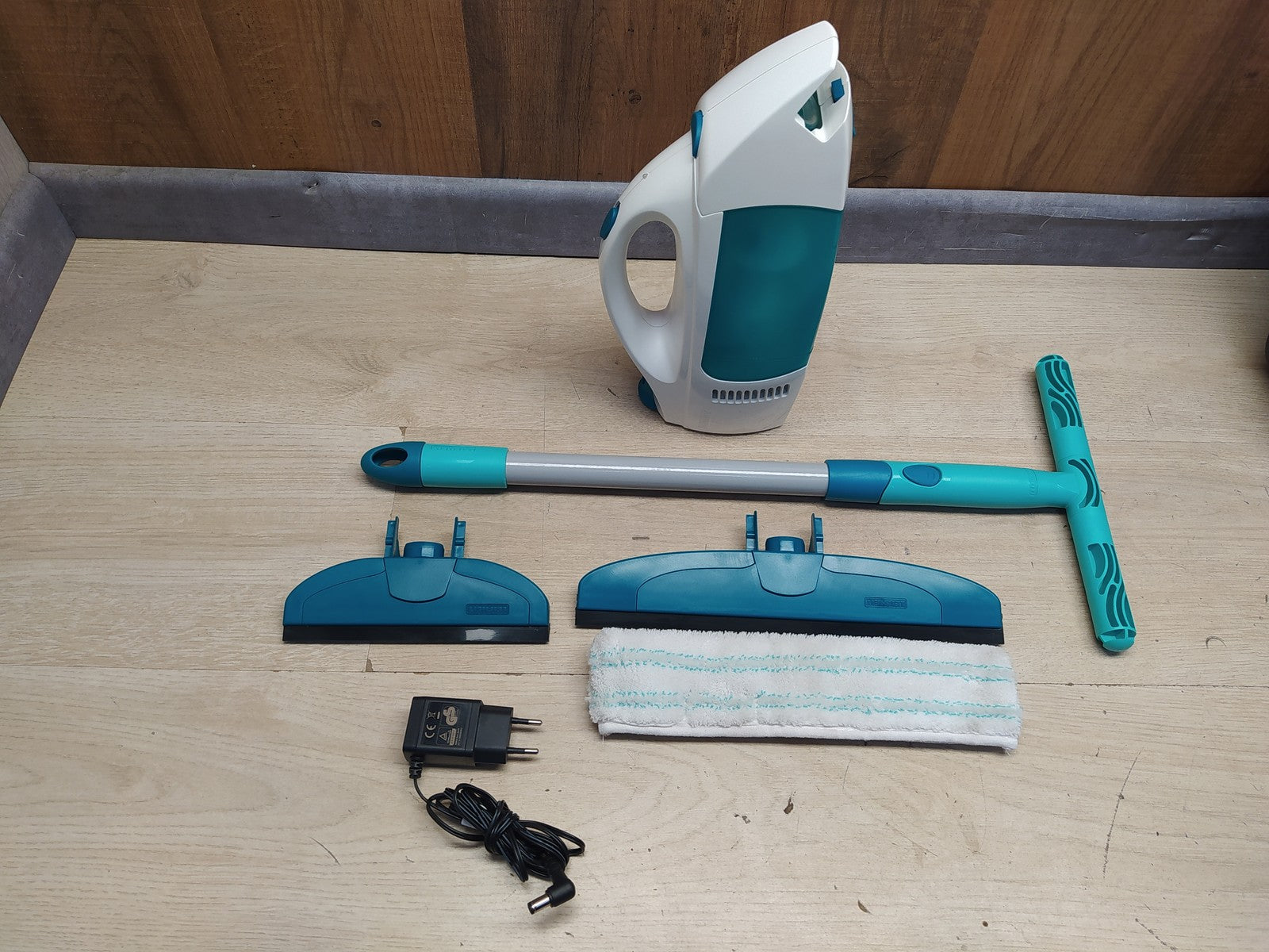 Leifheit 51016 elektrischer Fensterreiniger Dry&Clean, I37683