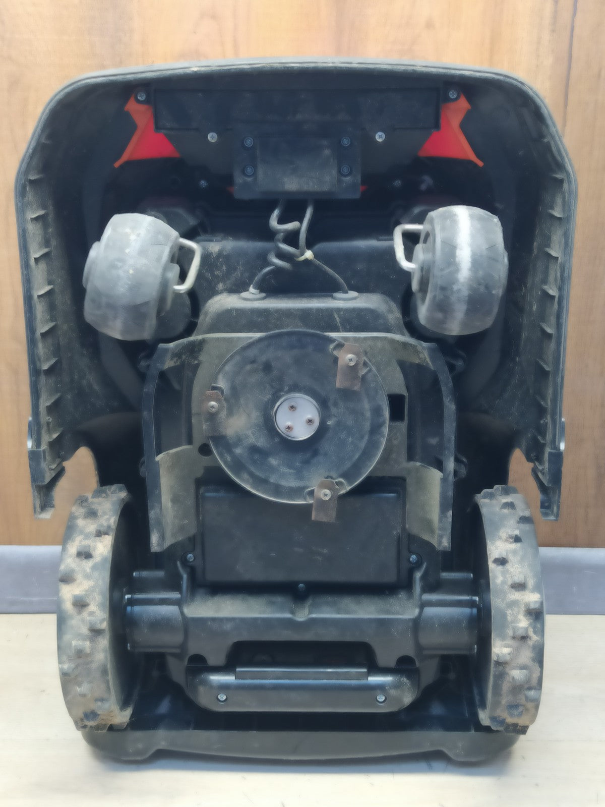 Yard Force SA500ECO Akku-Rasenmähroboter für bis zu 500m² , I38471
