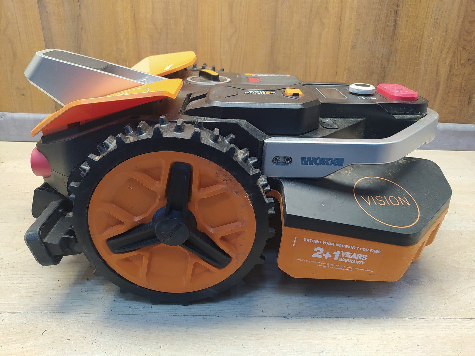 WORX Landroid Vision M600 Mähroboter ohne Begrenzungskabel WR206E.1 I37214