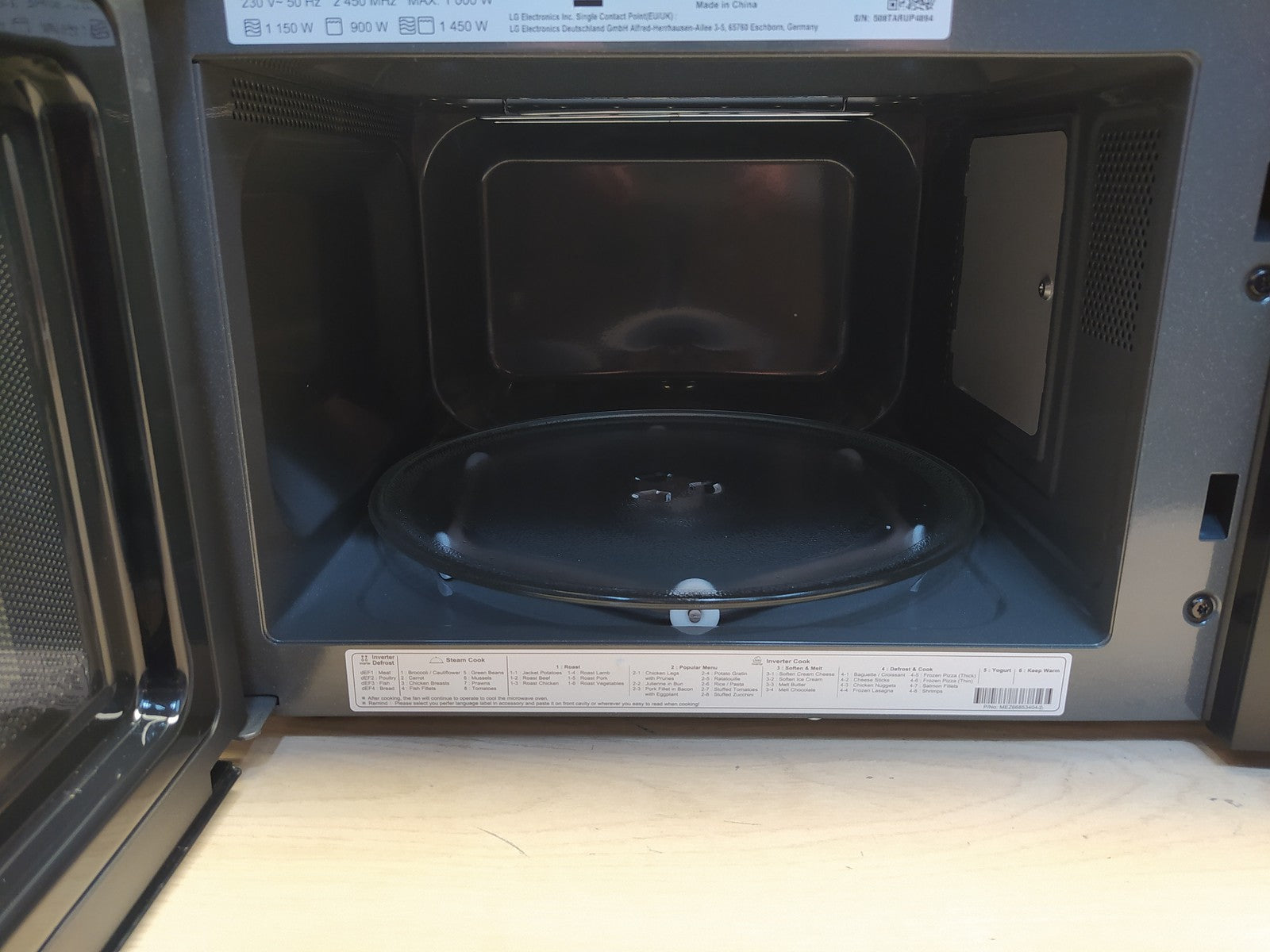 LG MH6535GDS Mikrowelle (25 L, 1000 W) mit Grill, I37625