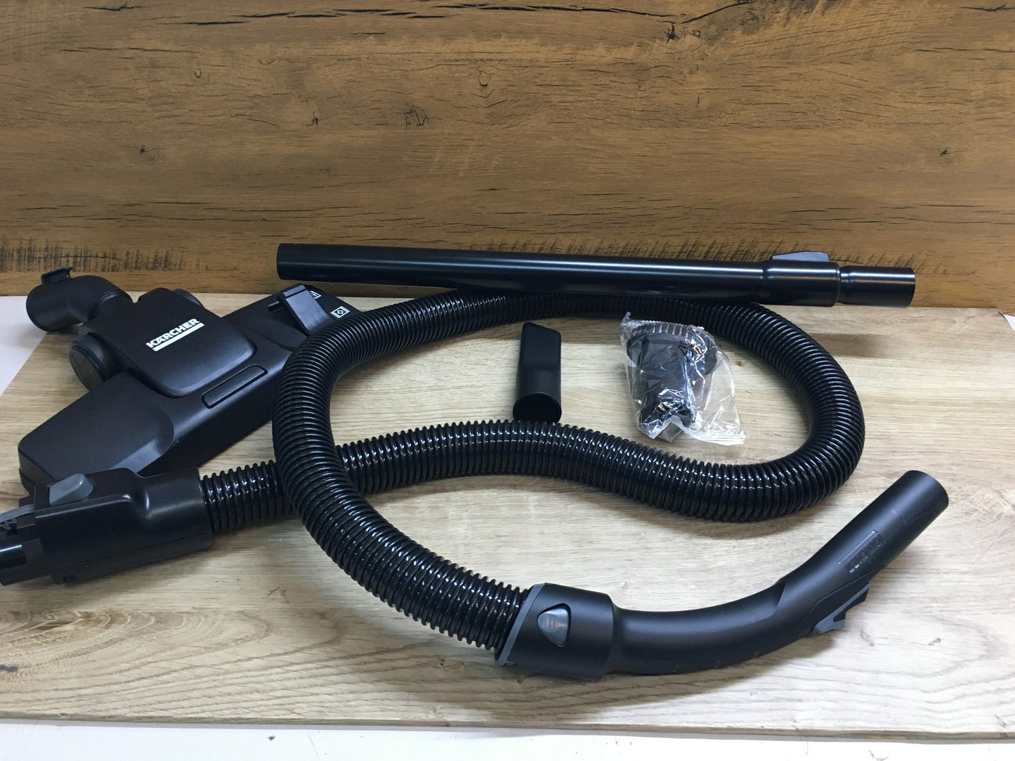 Kärcher Staubsauger VC 3 (1.198-053.0), beutellos, 700W, I39953