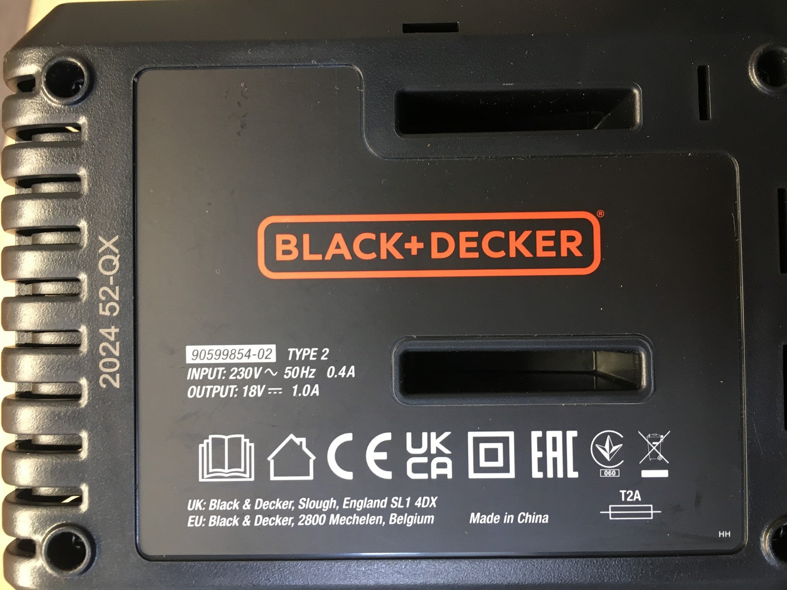 Black&Decker Ladegerät 14,4V-18V, I38310