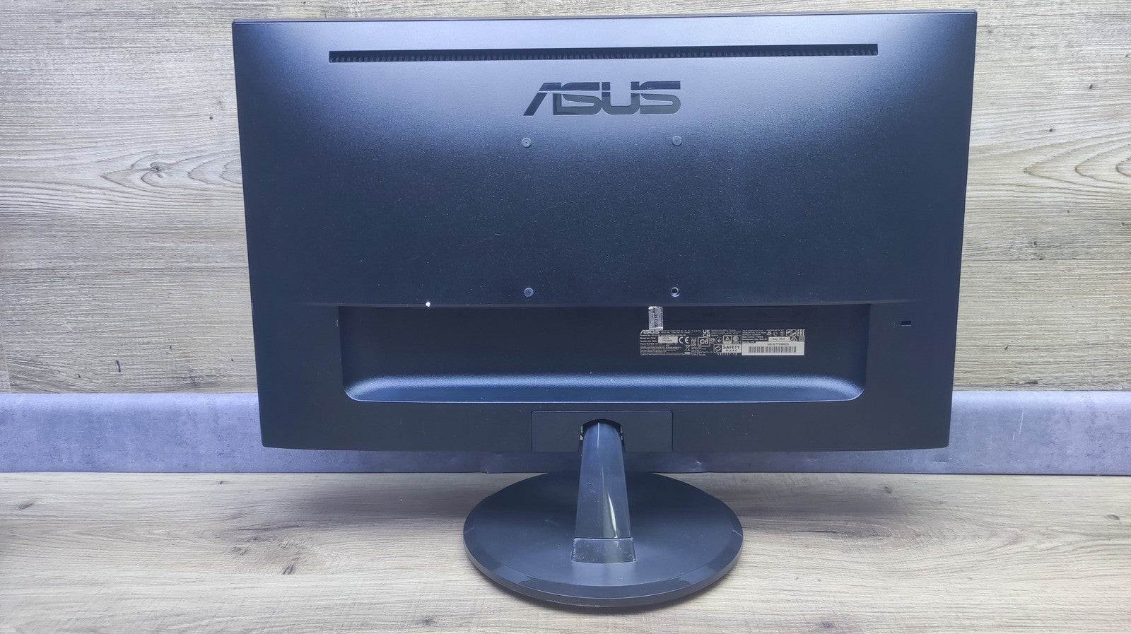 Asus VP228HE Gaming Monitor 21,5" FHD 1920x1080 VGA HDMI 1ms (GtG) schwarz