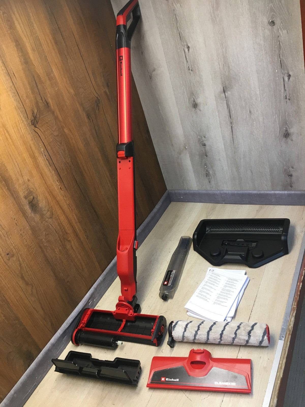 Einhell Akku-Hartbodenreiniger CLEANEXXO Solo, 18 V, 290 mm Bürstenwalze, I38576