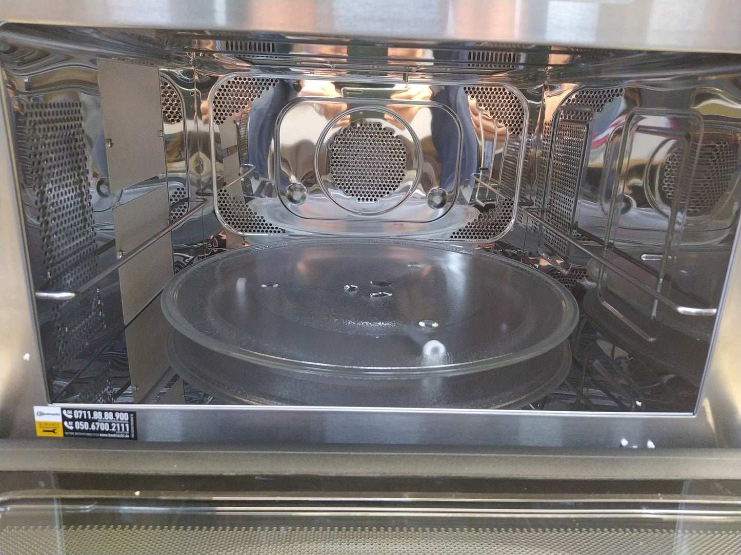 Bauknecht MW 179 IN Mikrowelle mit Grill und Heißluft 2200 W 33 L, I37801
