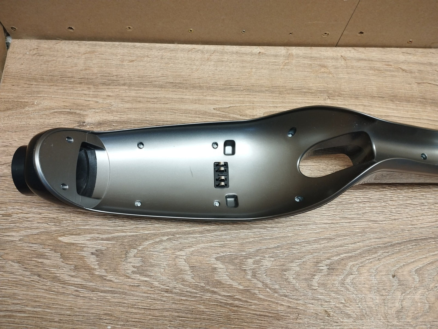Grundig GMS2500 2 in 1 Akku-Stab-/Handstaubsauger VCH 9832, I39628