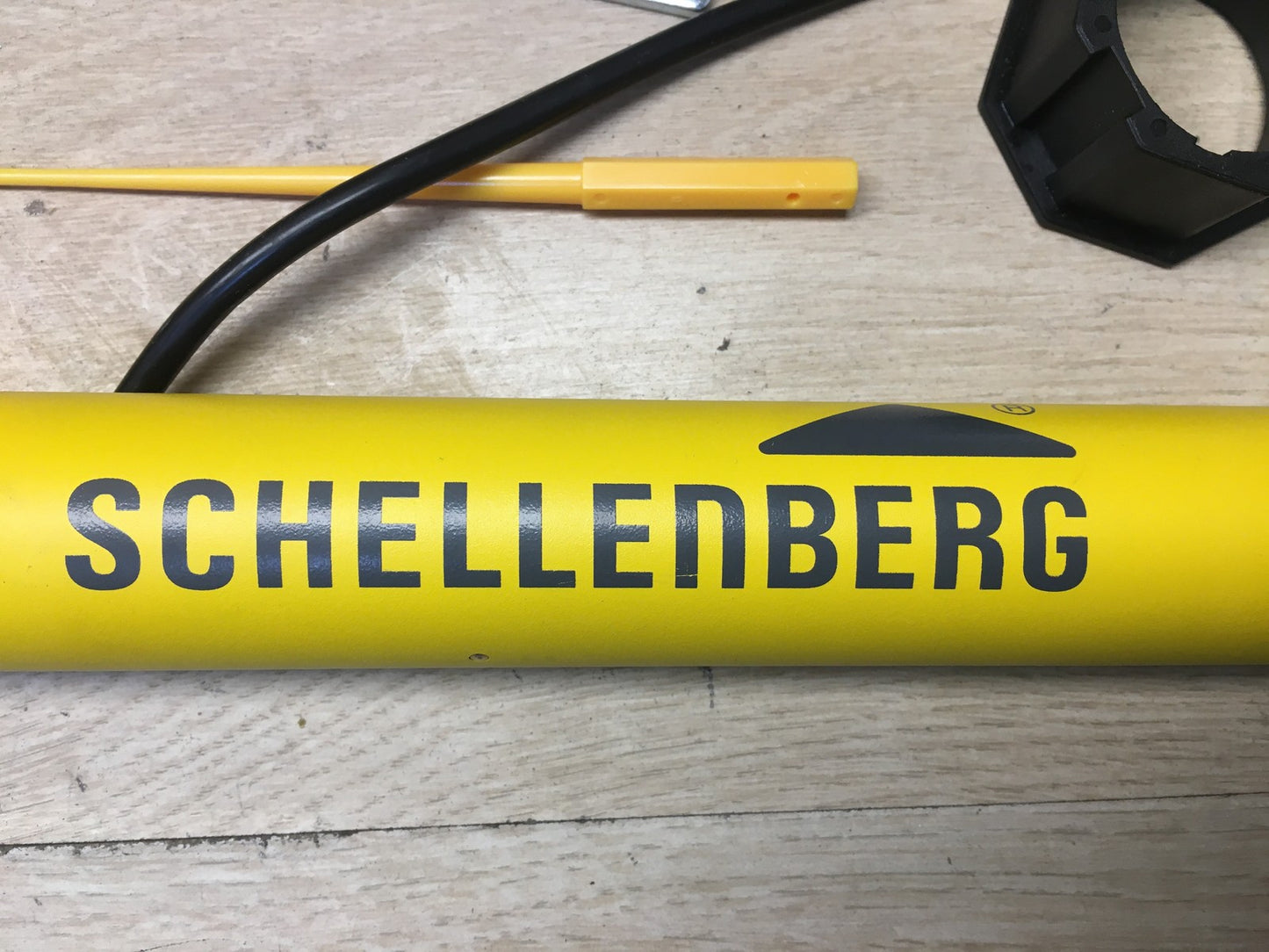 Schellenberg 20610 Rollladenmotor MAXI, bis 4,2 m² Rollladenfläche, I37489