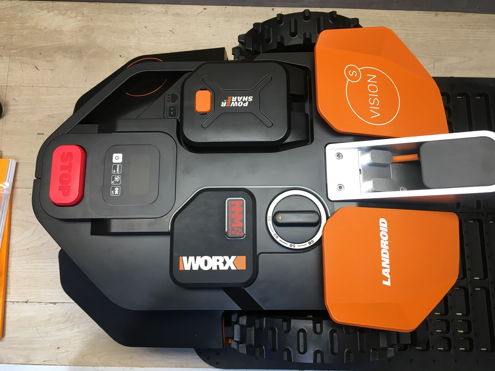 WORX Landroid Vision S250 Mähroboter ohne Begrenzungskabel WR202E, I38403