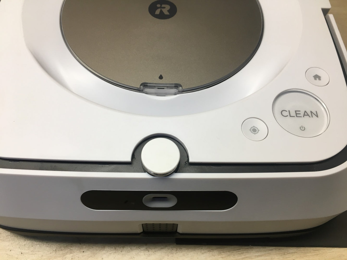 iRobot Braava Jet M6 Wischroboter mit Präzisions-Sprühstrahl RMA-Y1, I36461