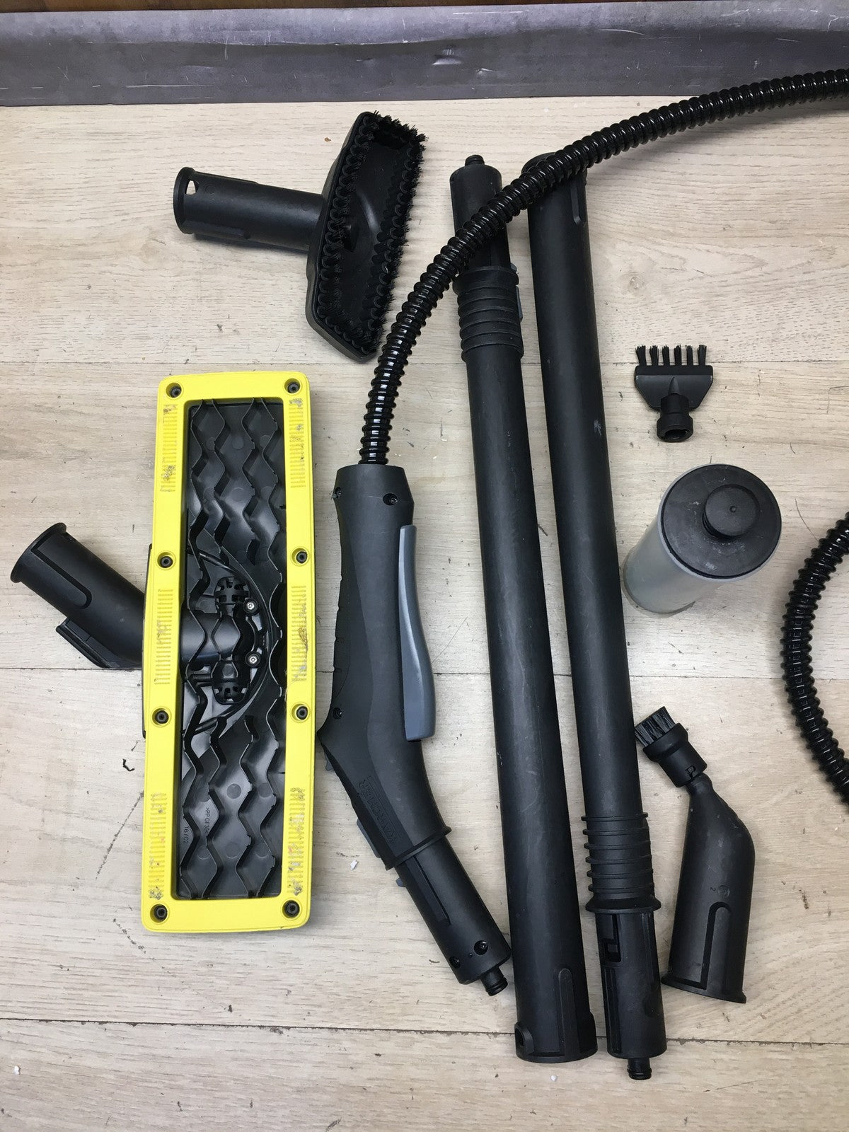 Kärcher SC 3 Deluxe Dampfreiniger 1.513-430.0, 1900W, I37808