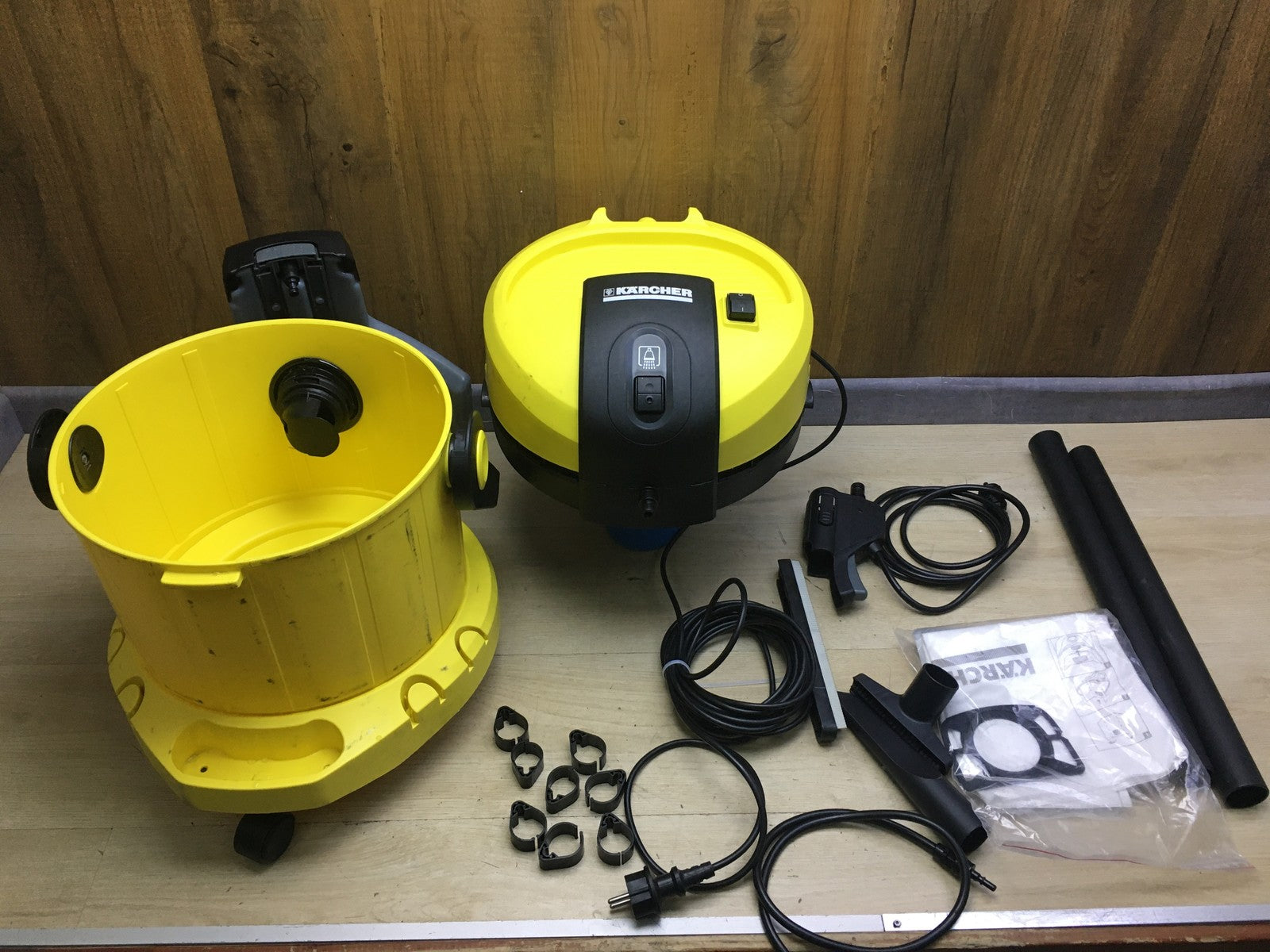 Kärcher SE 4001 Trocken-/Waschsauger 1.081-130.0, I35103
