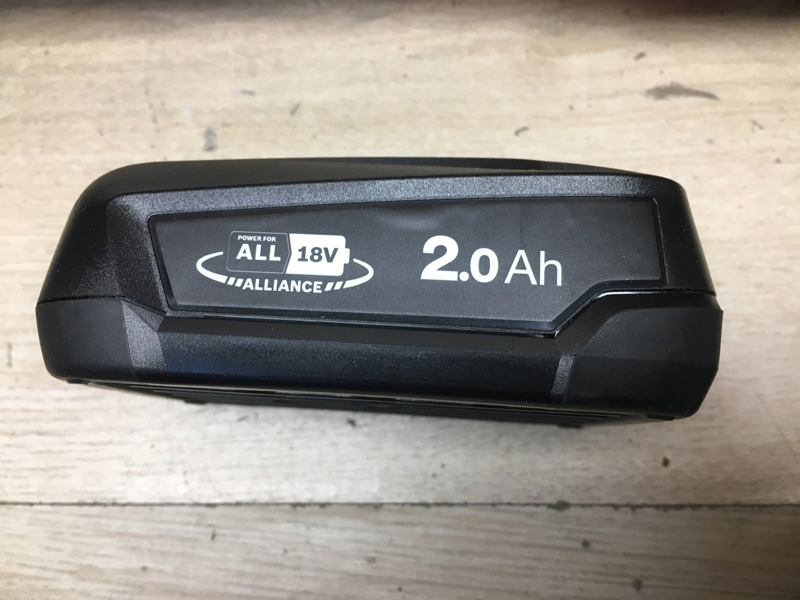 Gardena Akku-Trimmer EasyCut 23/18V P4A, inkl. Akku, 230 mm Schnittkreis, I38357