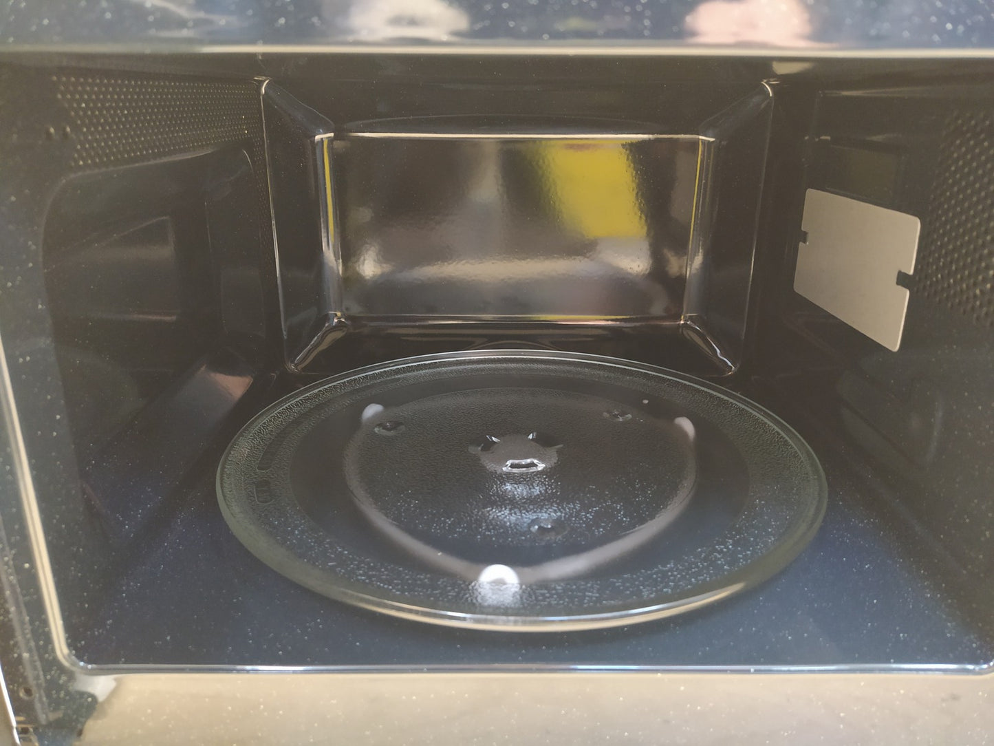 Samsung MS23K3614AW Mikrowelle 23L 800W, I38006
