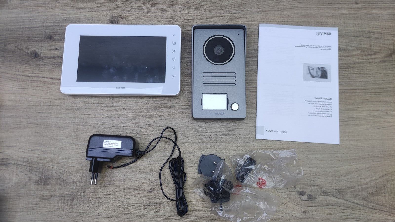 VIMAR ELVOX K40910 Videosprechenalage Set mit Monitor 7 Zoll, I38555