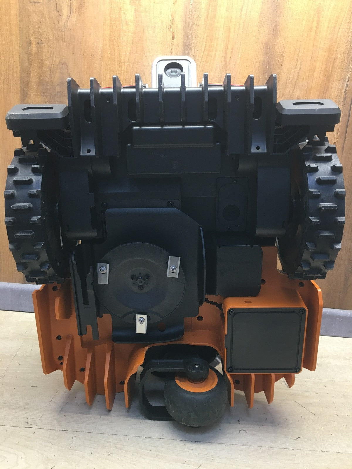 WORX Landroid Vision M600 Mähroboter ohne Begrenzungskabel WR206E.1 I38269