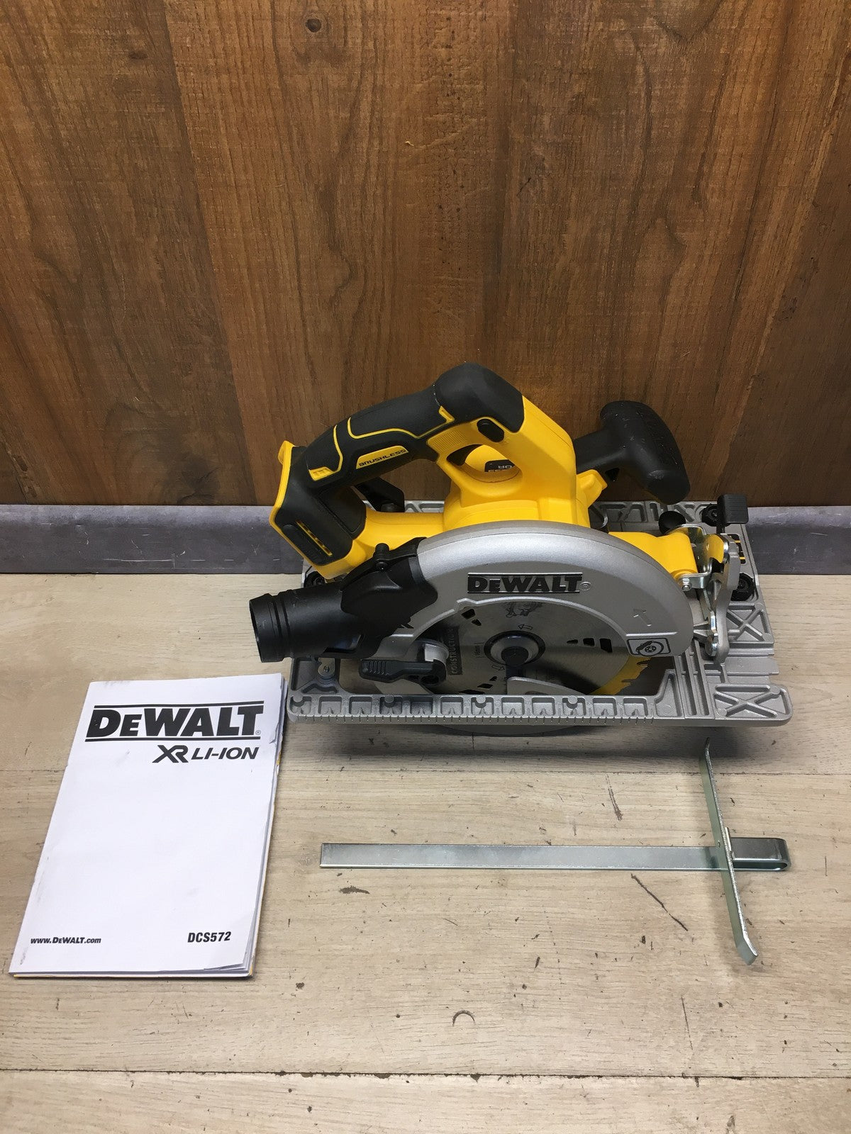 DeWalt DCS572N-XJ Akku-Handkreissäge Solo, 18V, I40933