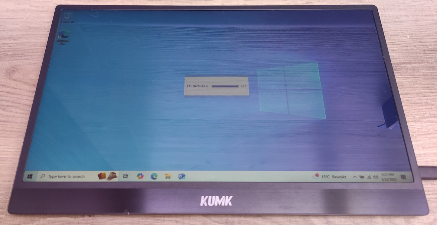 KUMK tragbarer Monitor 15" FHD 1920x1080 IPS HDMI USB-C Lautsprecher schwarz