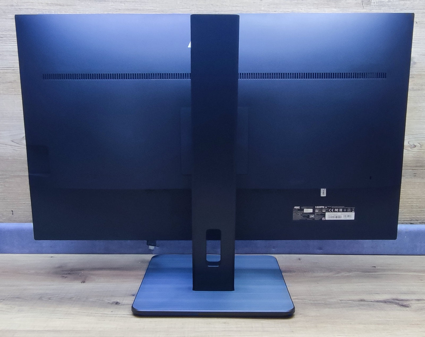 AOC U32P2 4K Monitor 31.5" UHD 3840x2160 VA-Panel HDMI DP Adaptive Sync Audio