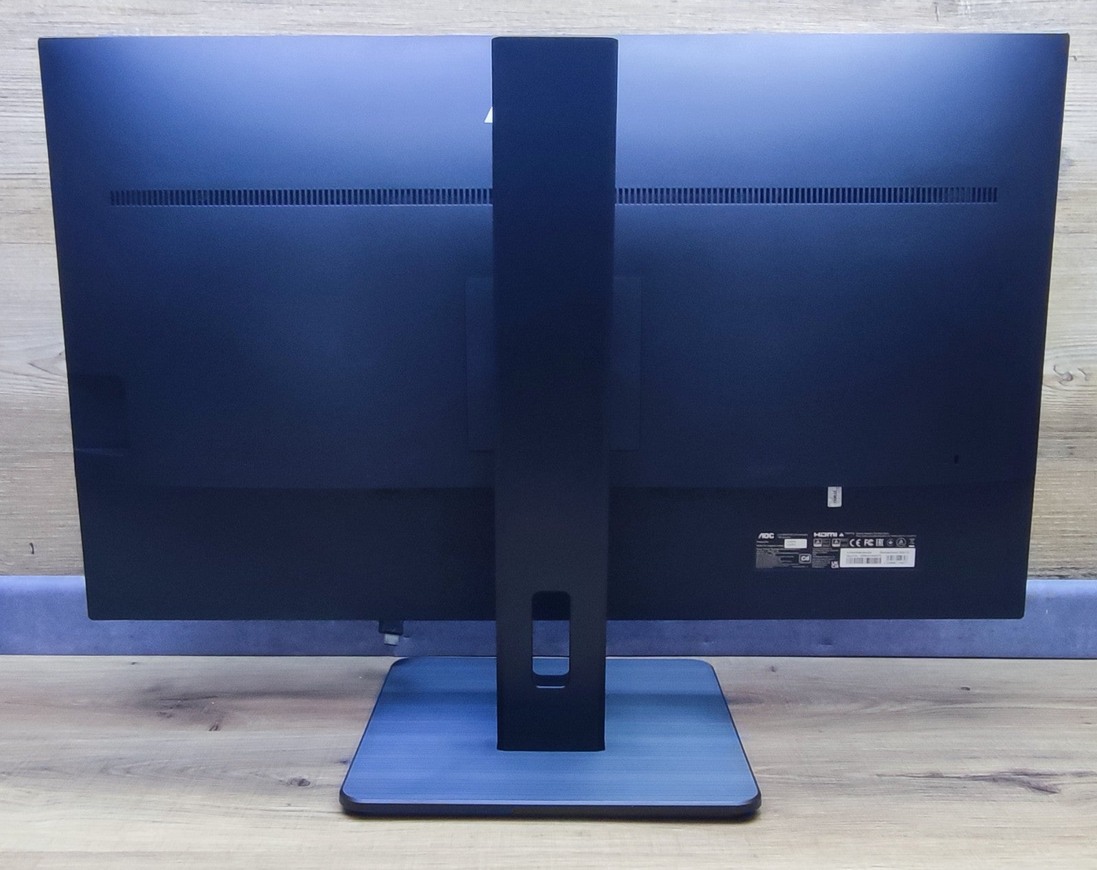 AOC U32P2 4K Monitor 31.5" UHD 3840x2160 VA-Panel HDMI DP Adaptive Sync Audio