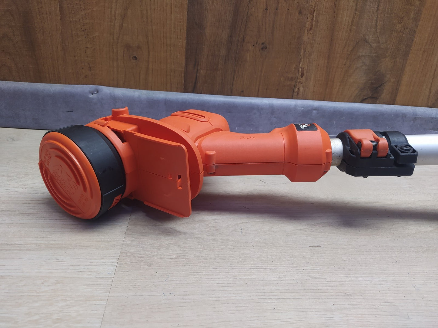 Black+Decker Akku-Rasentrimmer BCSTA536 solo, 36V, Schnittbreite 33 cm, I36686