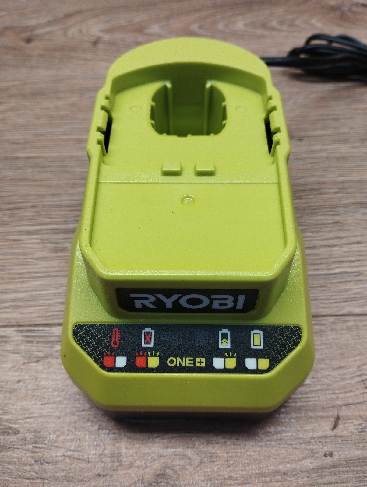 RYOBI 18 V ONE+ Akku-Starter-Set RC18120-140X, 4,0 Ah Akku, I39845