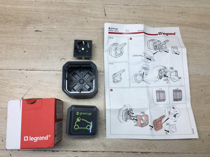 LEGRAND Plexo New Feuchtraum-AP-EV-Steckdose 069708L I39881