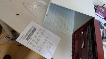 Briefkasten Coral 0811043  mit Tür, außen rot, R02018