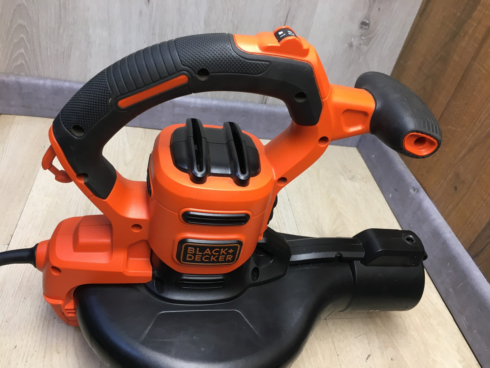 Black&Decker BEBLV300 Elektro-Laubsauger/-bläser 3.0kW 72l, I38356