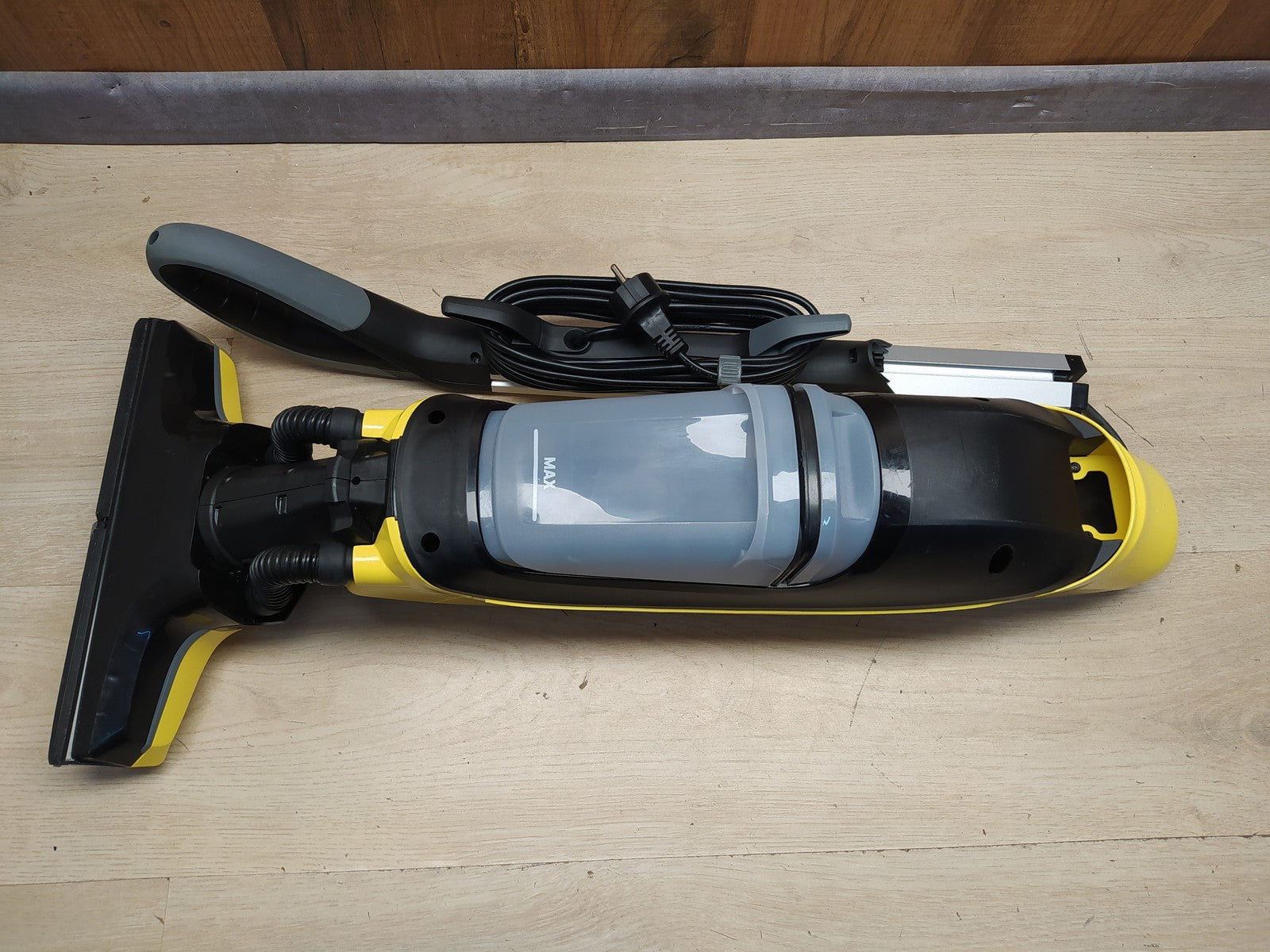 Kärcher FC 5 Hartbodenreiniger 1.055-400.0 elektrischer Bodenreiniger, I35933