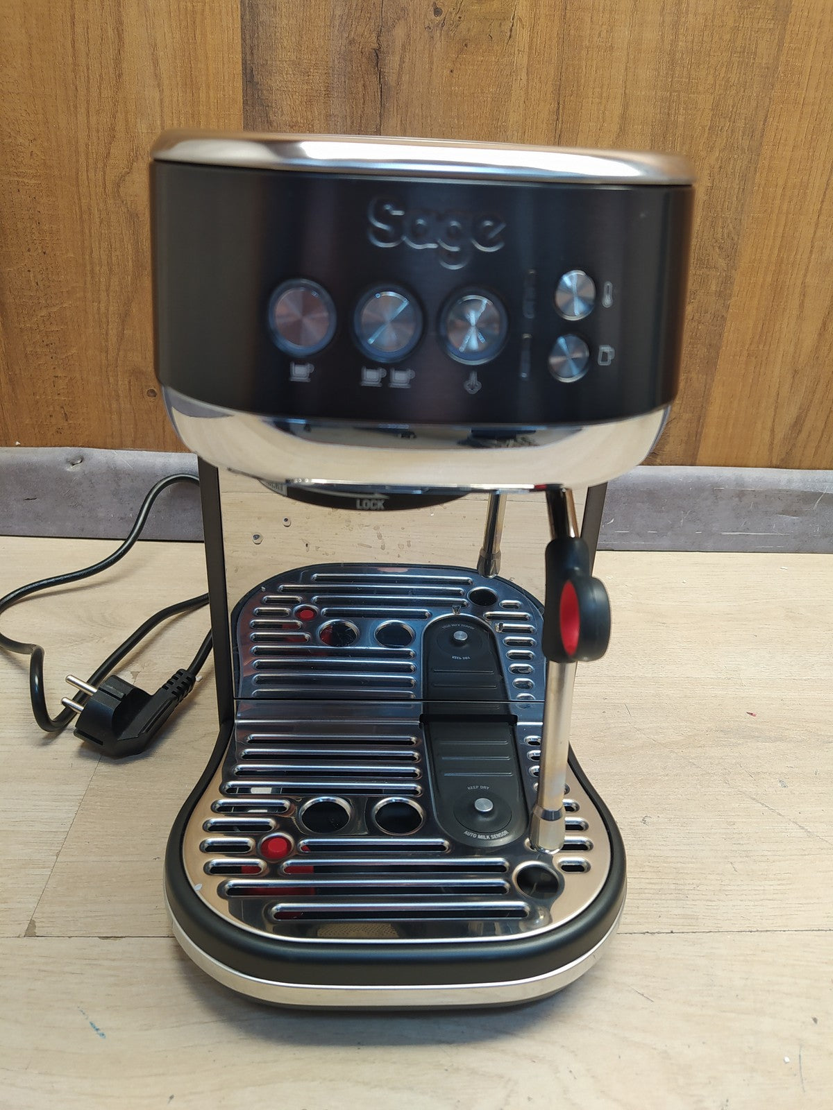Sage SES500 BST Kompakte Kaffeemaschine mit Milchaufschäumer, I37619