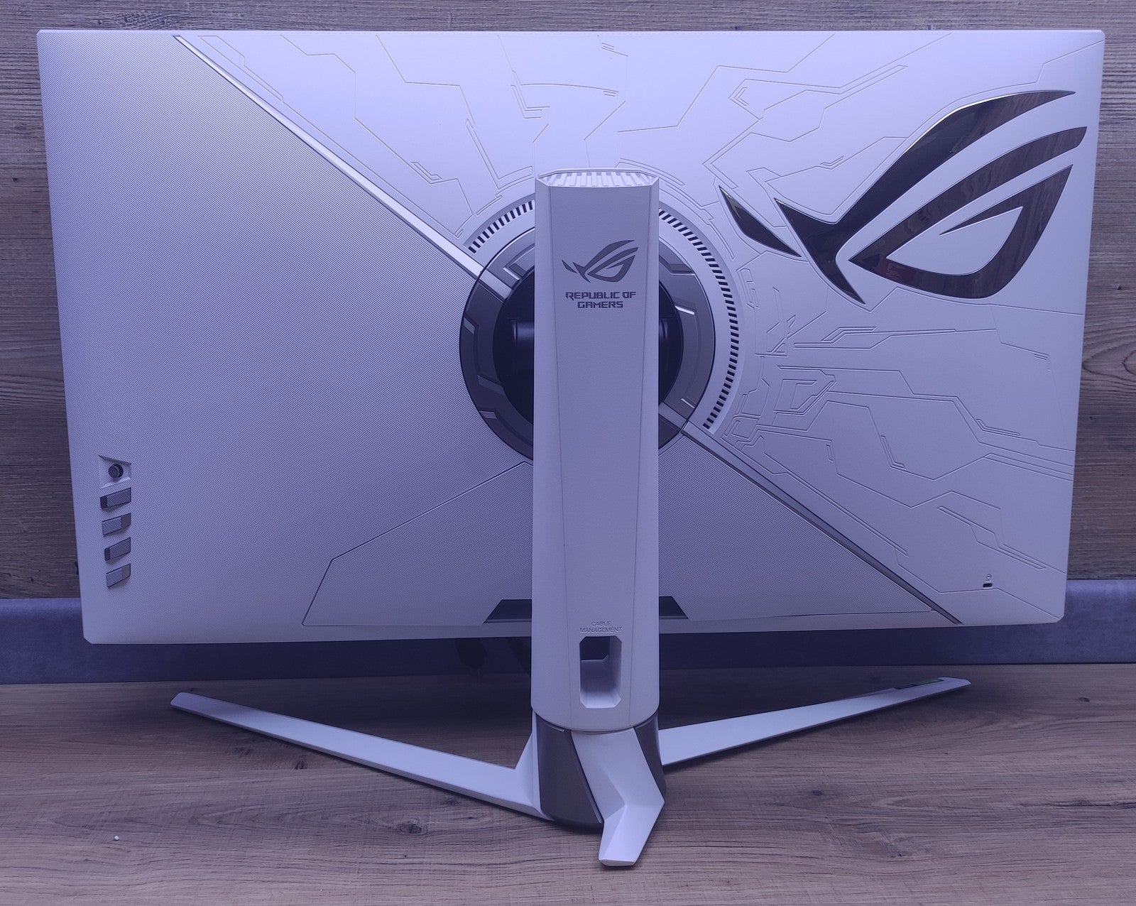 ASUS ROG Swift PG329Q-W Monitor 32" WQHD 2560x1440 HDR NVIDIA G-Sync 175Hz 1ms