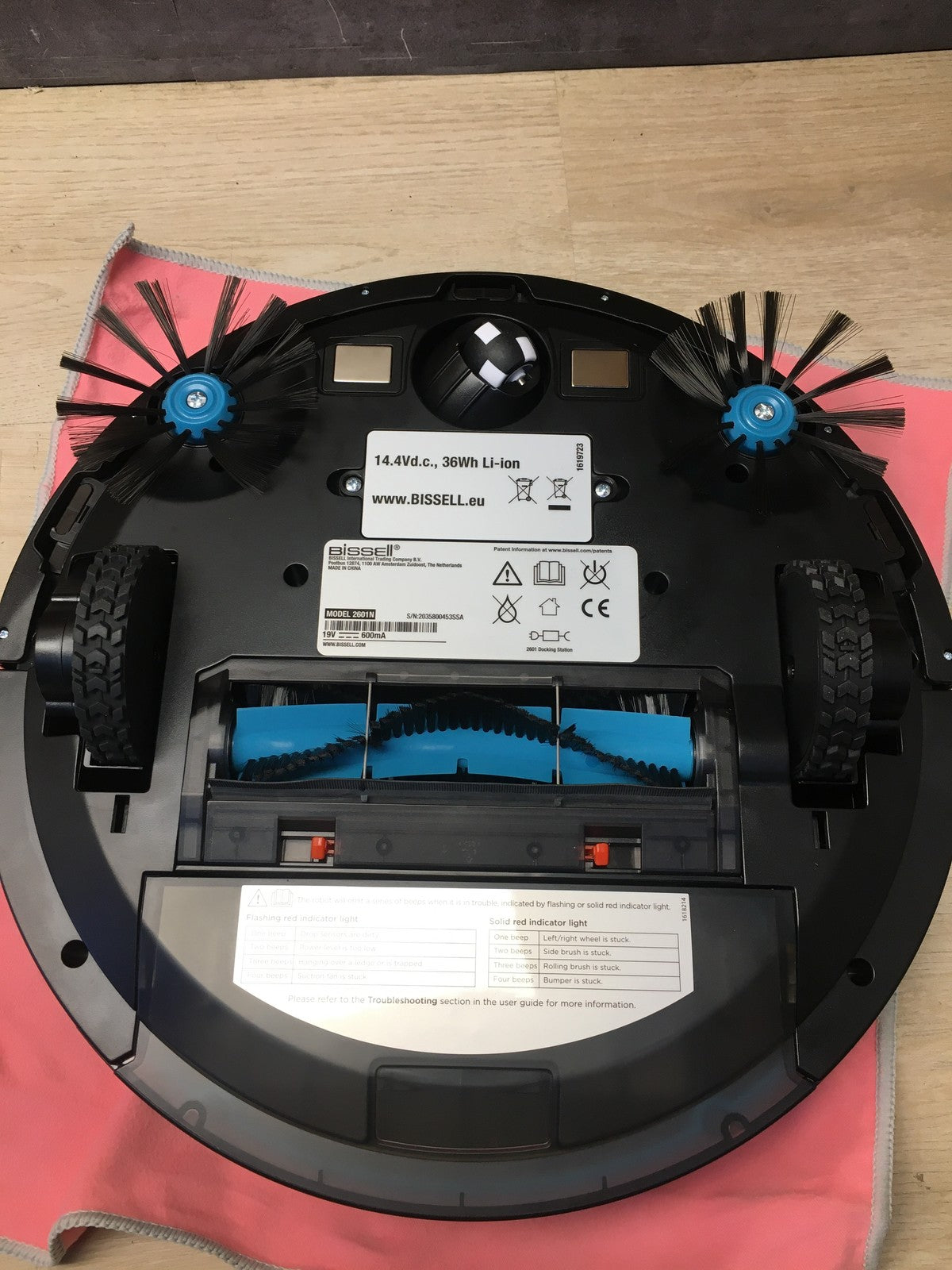 Bissell EV675 Staubsauger-Roboter 2601N, für Hartböden und Teppiche, I36660