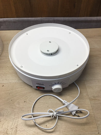 Livoo CS120704 5-Tablett-Dörrgerät für Obst und Gemüse DOM202, I35857