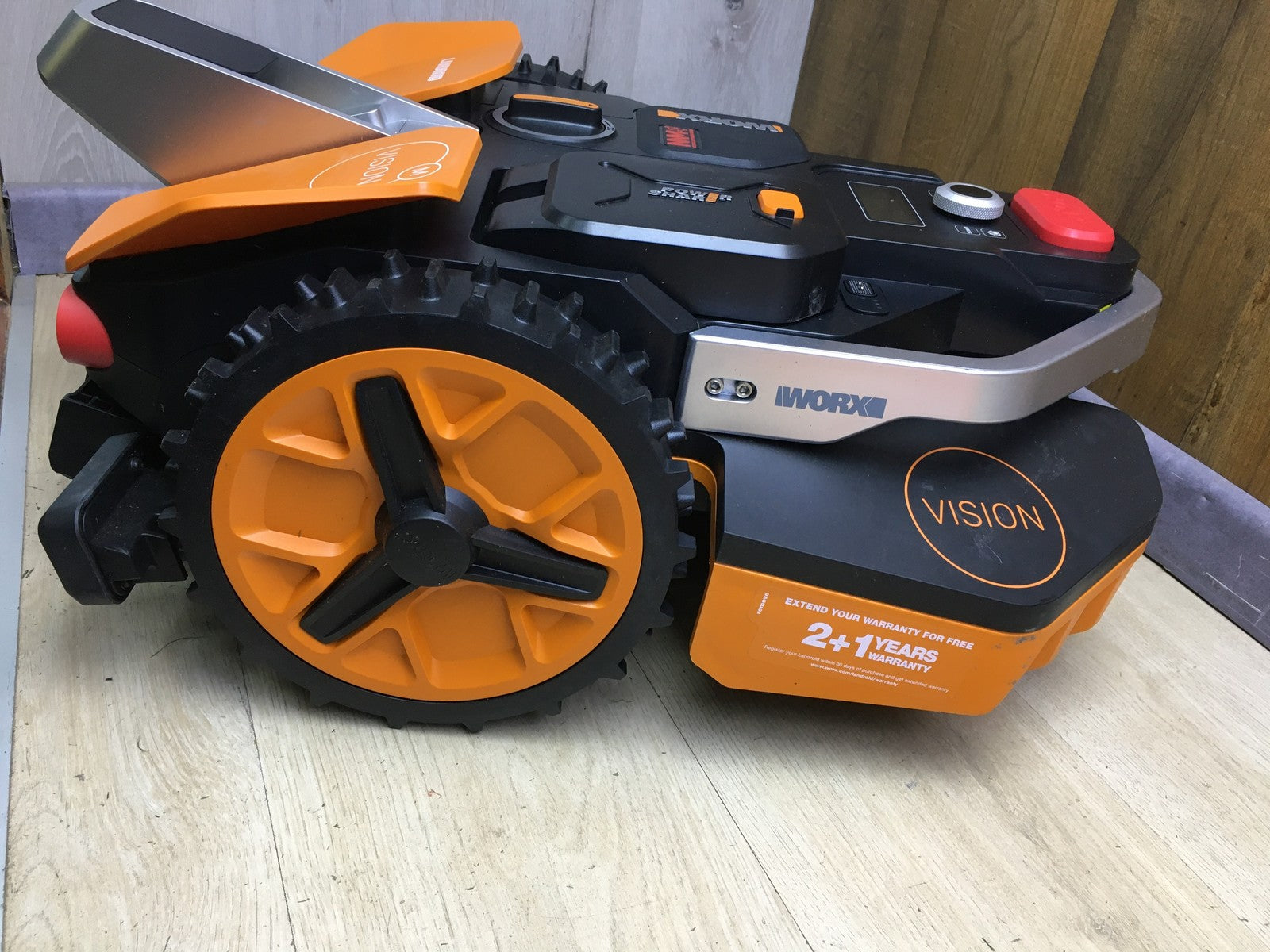 WORX Landroid Vision M600 Mähroboter ohne Begrenzungskabel WR206E.1 I39431