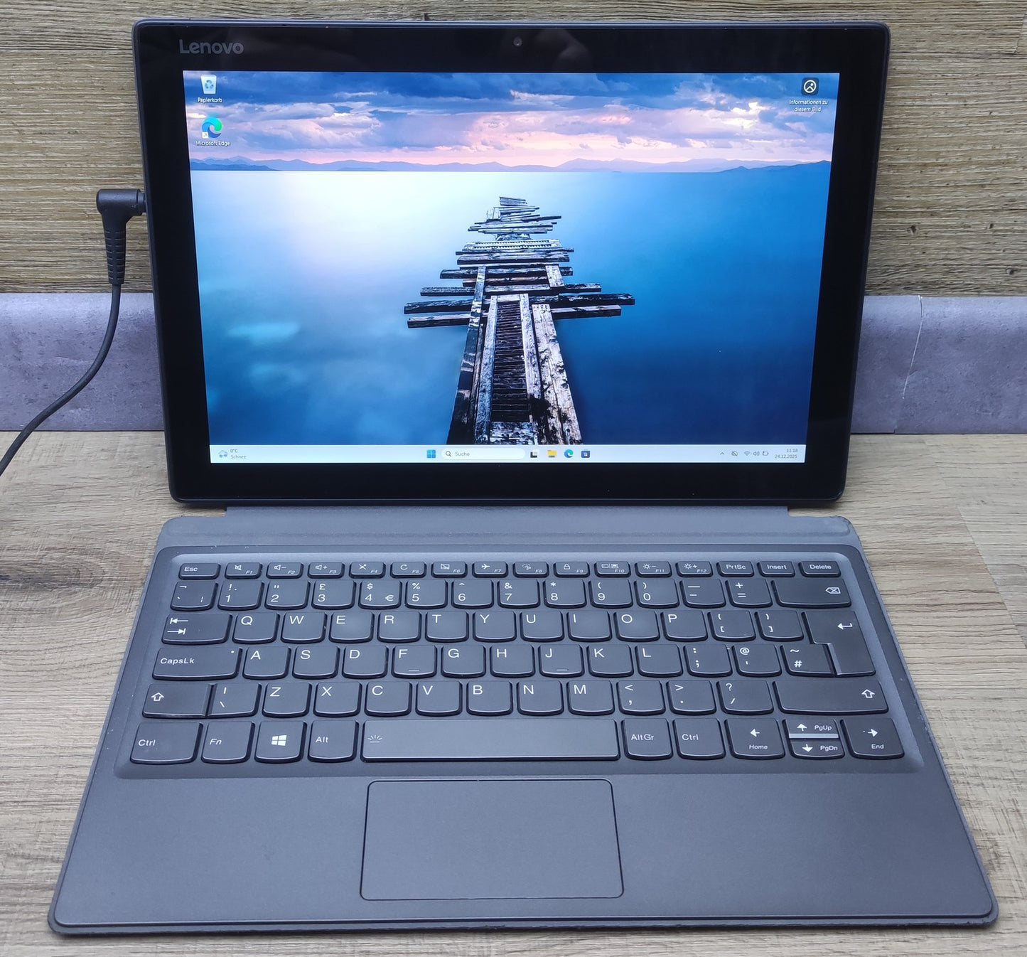 Lenovo IdeaPad Miix 520-12IKB Tablet 12.2 Touch 1920x1200 i5-8250U 8GB 256GB LTE