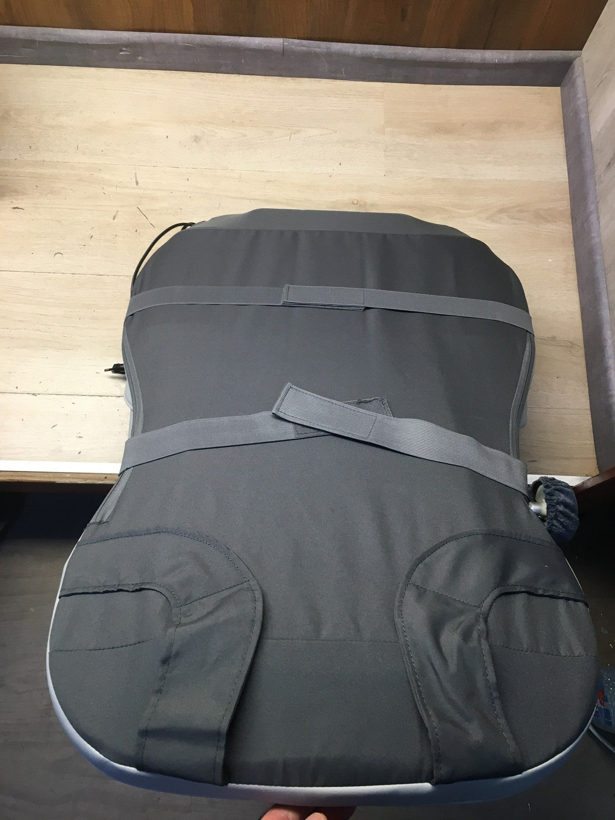 Beurer MG 320 Massagesitzauflage, für Rücken, Nacken, Oberschenkel, I36634