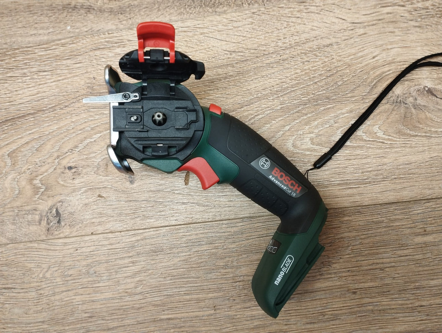 Bosch Akku-NanoBlade-Säge AdvancedCut 18 solo, 18 V, I39846