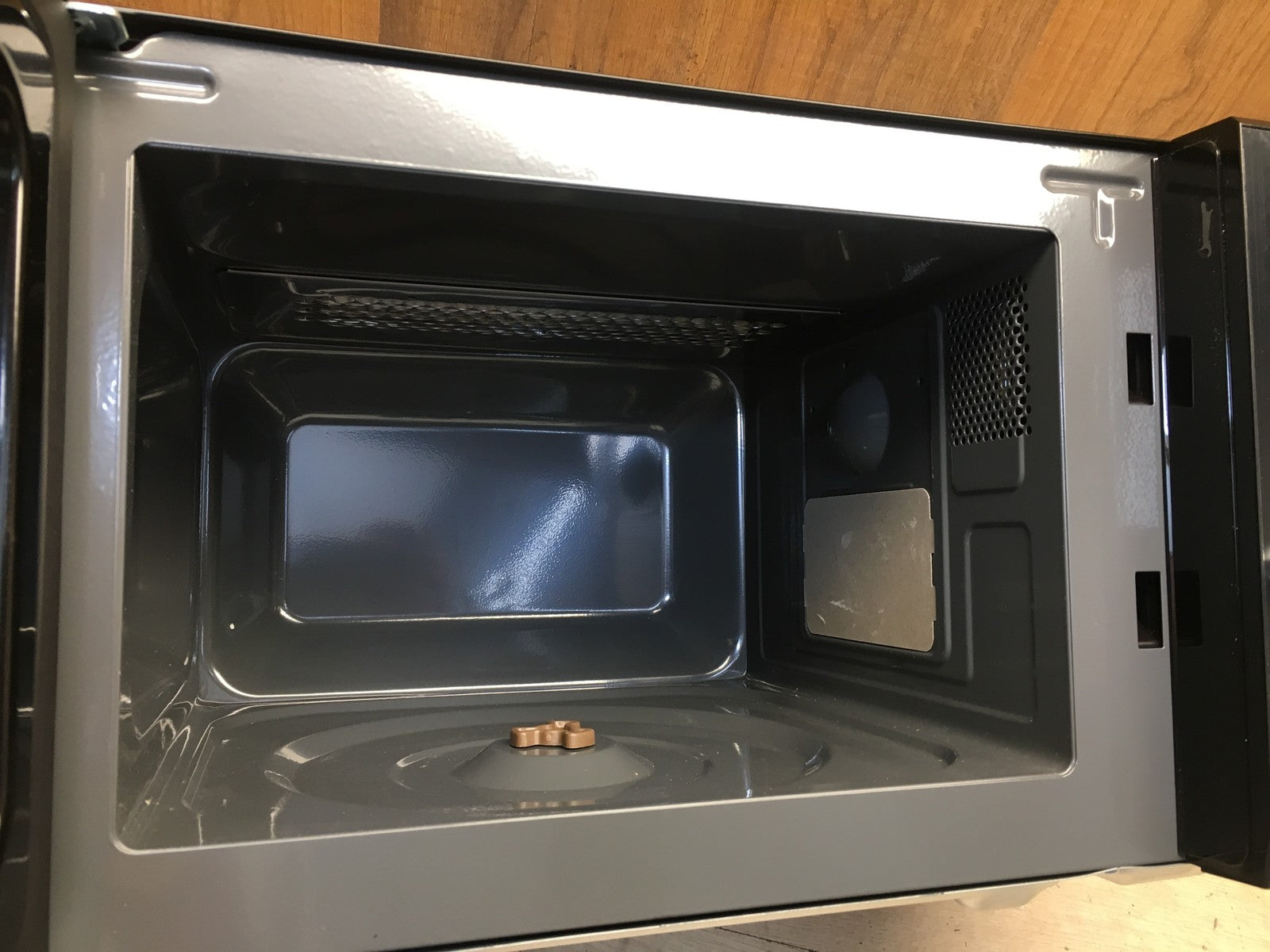 Toshiba MW3-AG20PE(BK) Mikrowelle mit Grill 20L 3-in-1 800W, Grill 1000W, I38989
