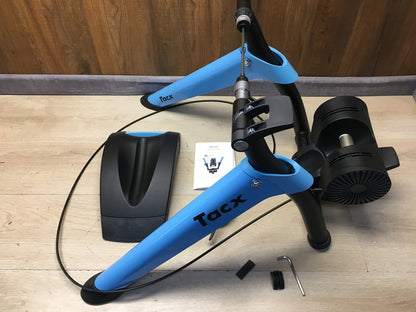 Tacx Boost Indoor-Trainer mit starker Magnetbremse, I36717