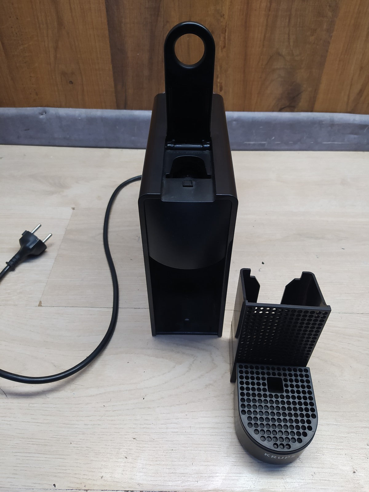 Krups XN110 Kapselmaschine Essenza Mini schwarz, I36110